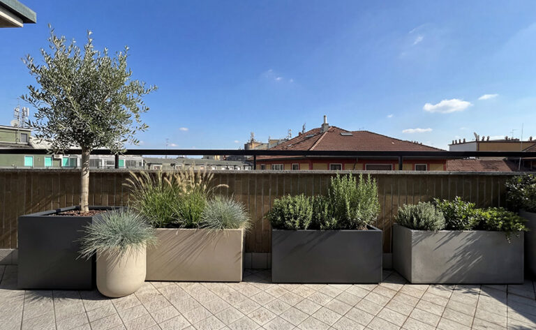 via Tamburini 10 - 260 mq